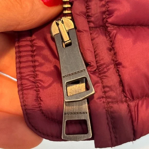 Burberry Women's Plum Quilted Vest - Picture 10 of 10